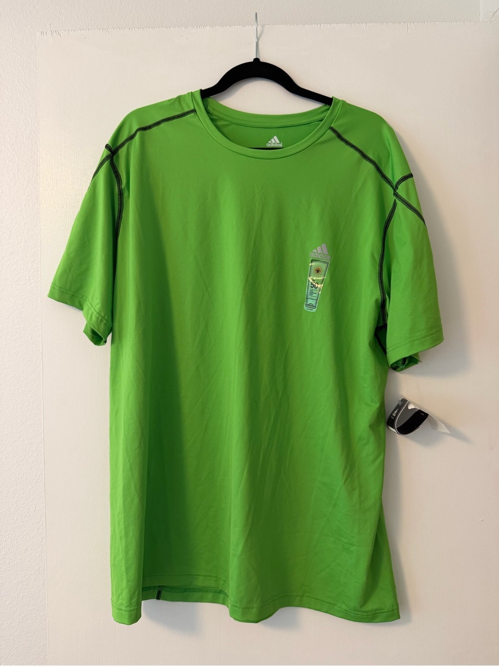 NWT adidas Bright Green Short-Sleeve Athletic Tee with Sun Protection, Men’s 2XL